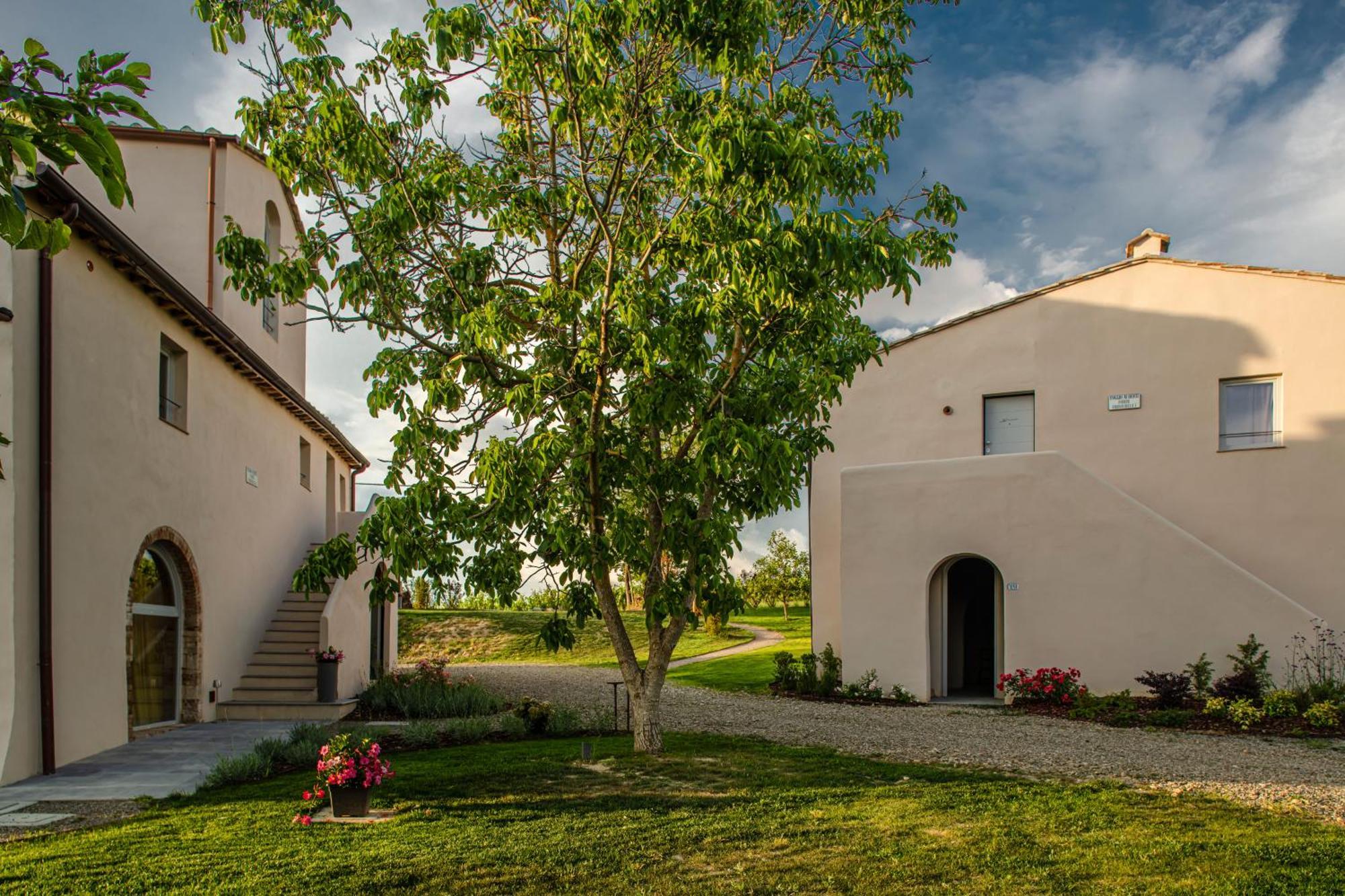 Relais Borgo Elissa Bed & Breakfast Certaldo Ngoại thất bức ảnh